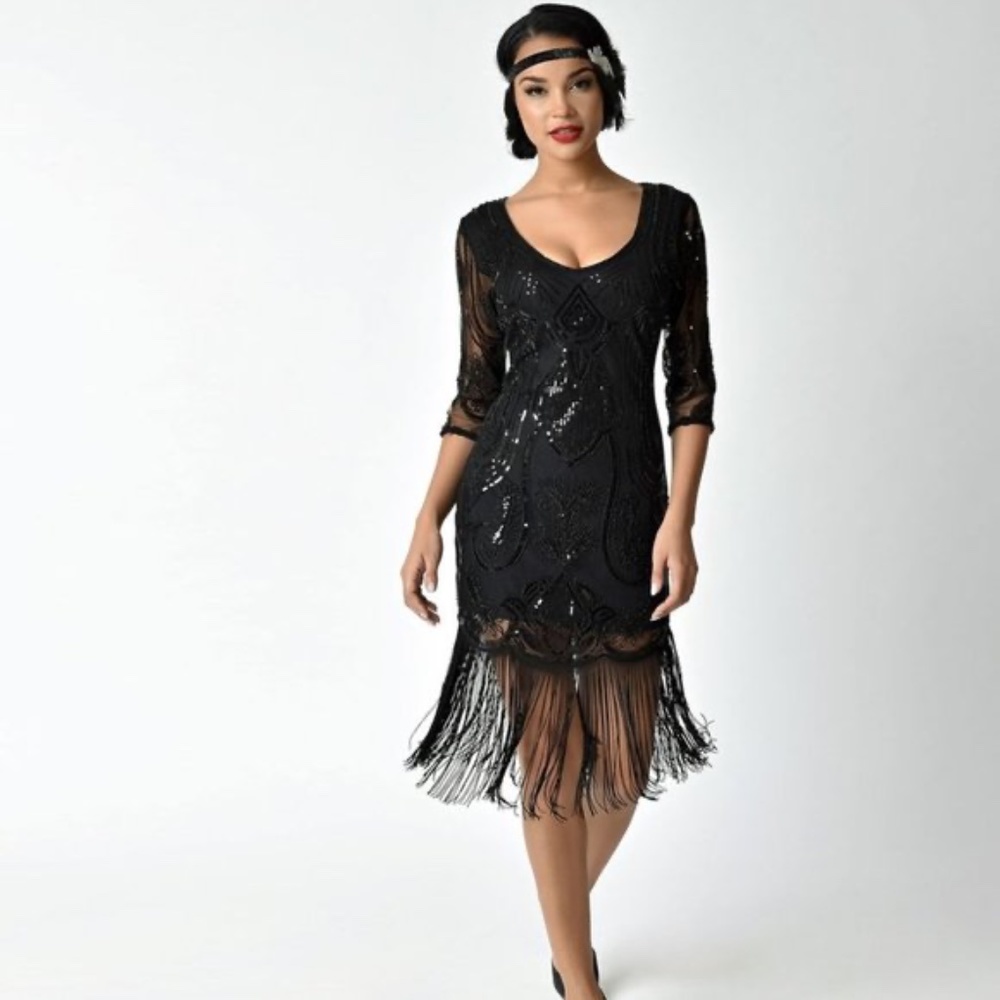 NWOT Unique Vintage Roaring Twenties Gatsby Flapper Fringe Dress